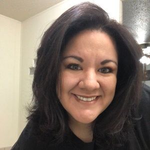 Meet your Posher, Lori